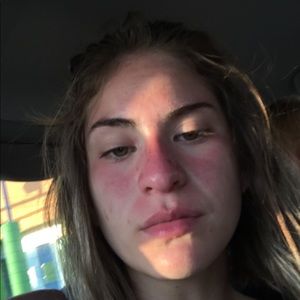 Meet your Posher, Abigail